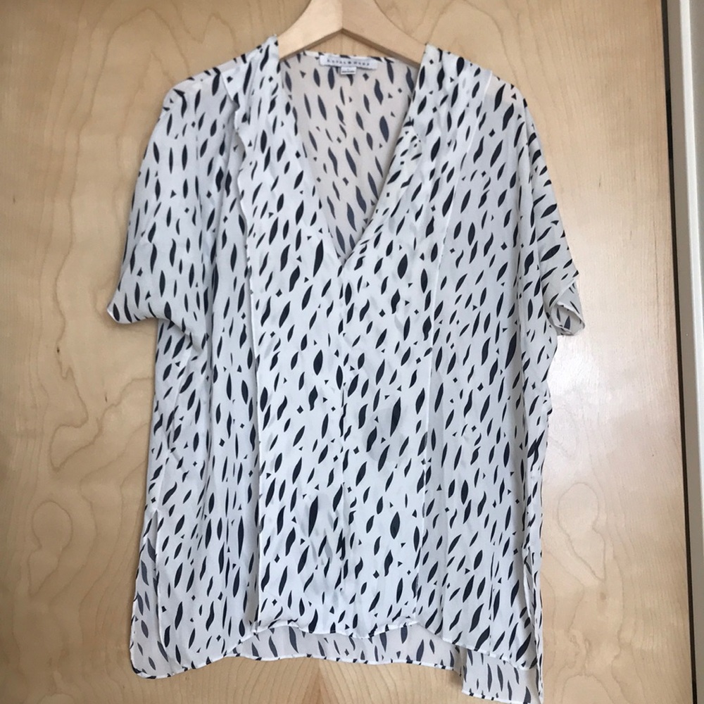 Loyal Hana Maternity/Nursing Blouse